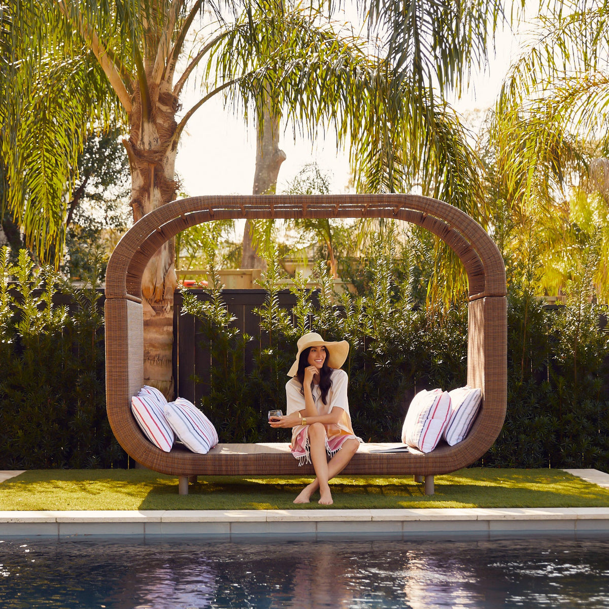 The Nest Cabana Lounge, lifestyle