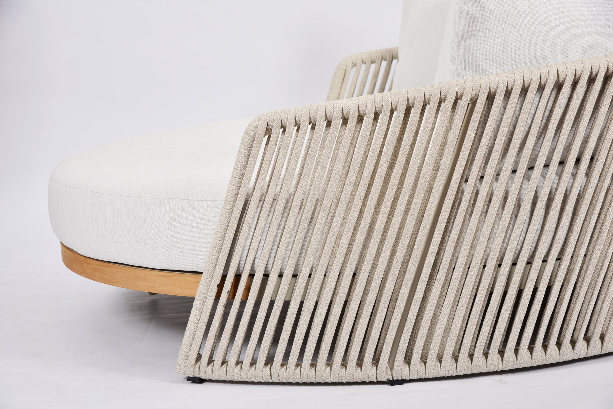 Covo Round Daybed