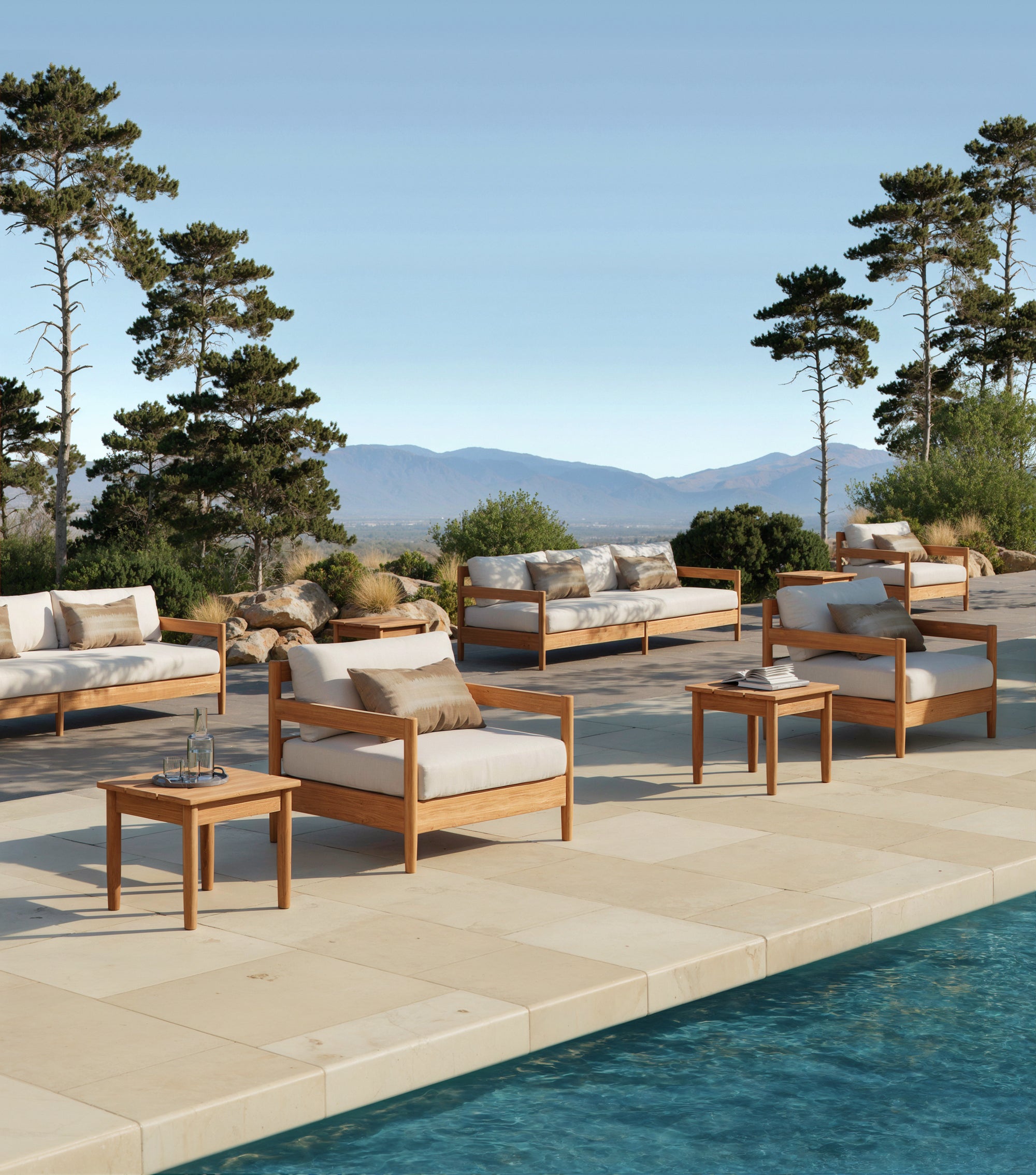 Caldas Club Chair
