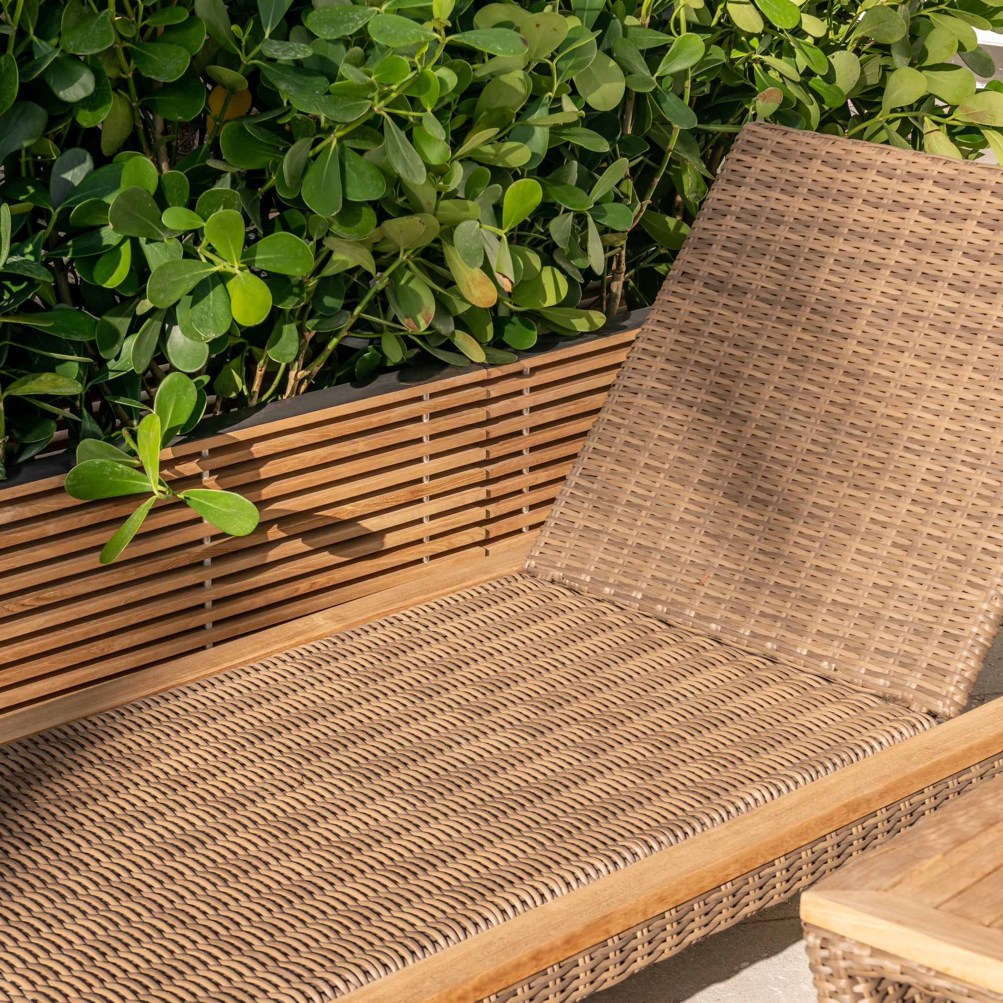 Laguna Stacking Chaise Lounge