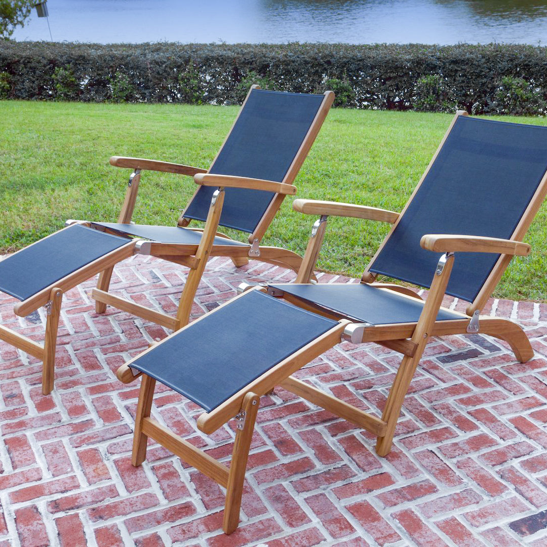 Sling Steamer Lounge